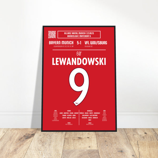 Robert Lewandowski: But emblématique contre Wolfsburg – Bundesliga 2015 - Poster encadré en bois noir / A4
